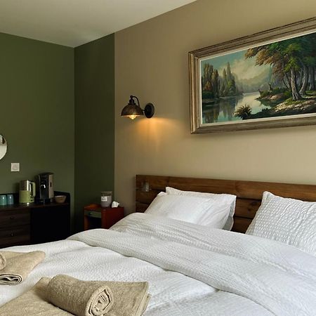 Domaine Kaet Hotel Ratenelle ภายนอก รูปภาพ